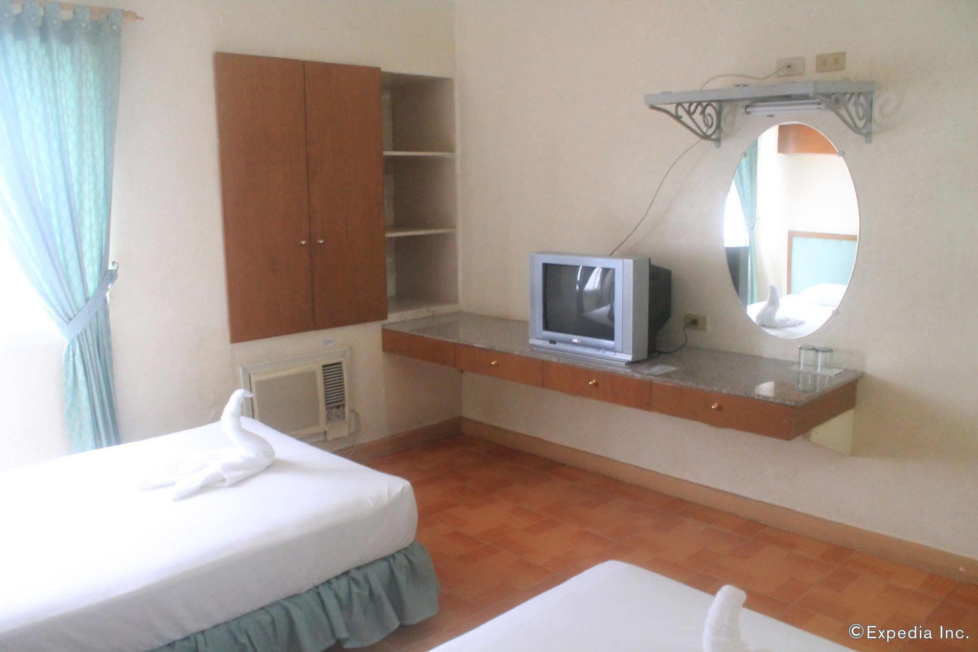 Taft Tower Hotel Manilla Buitenkant foto